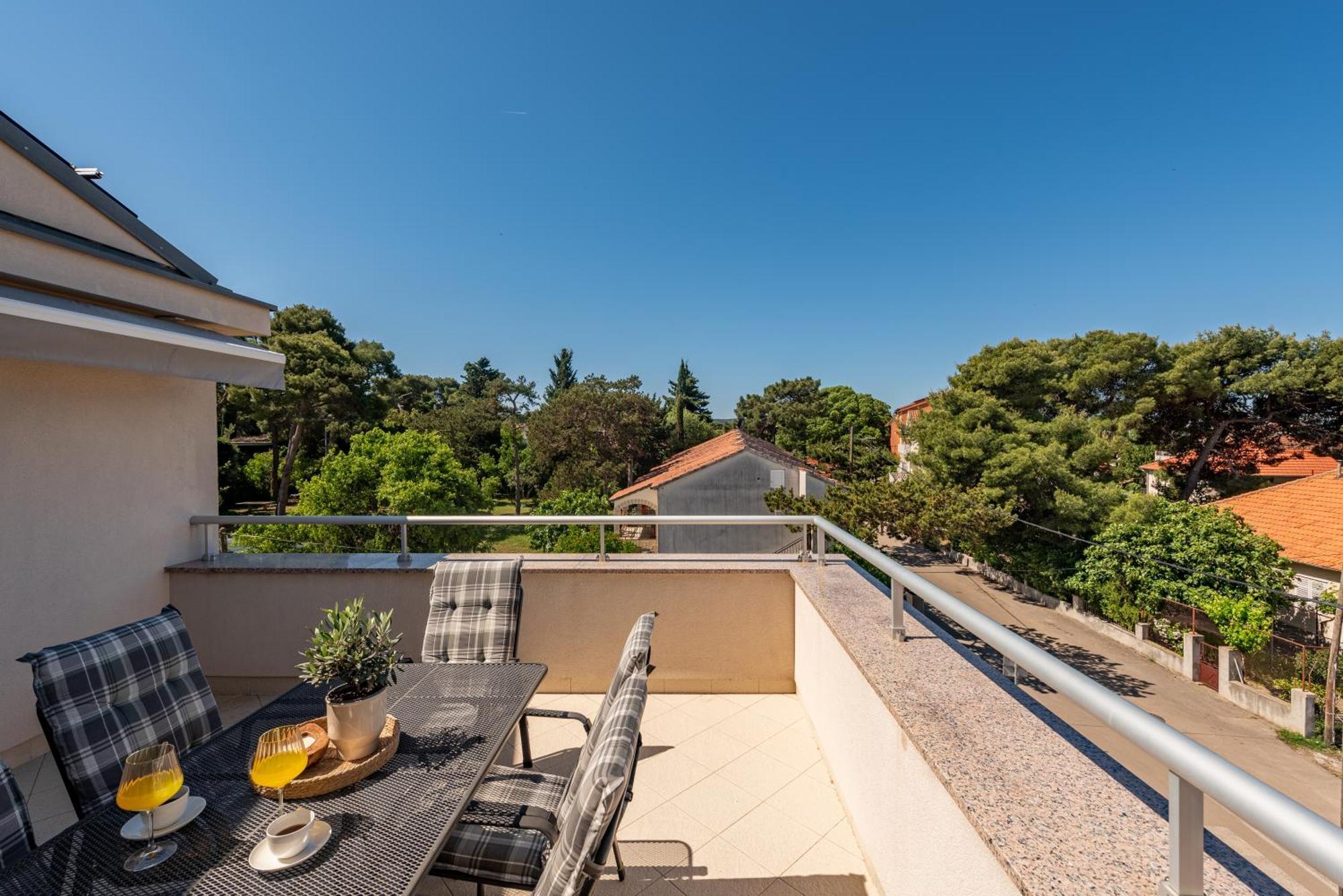 Apartments L&D Biograd Na Moru Eksteriør bilde