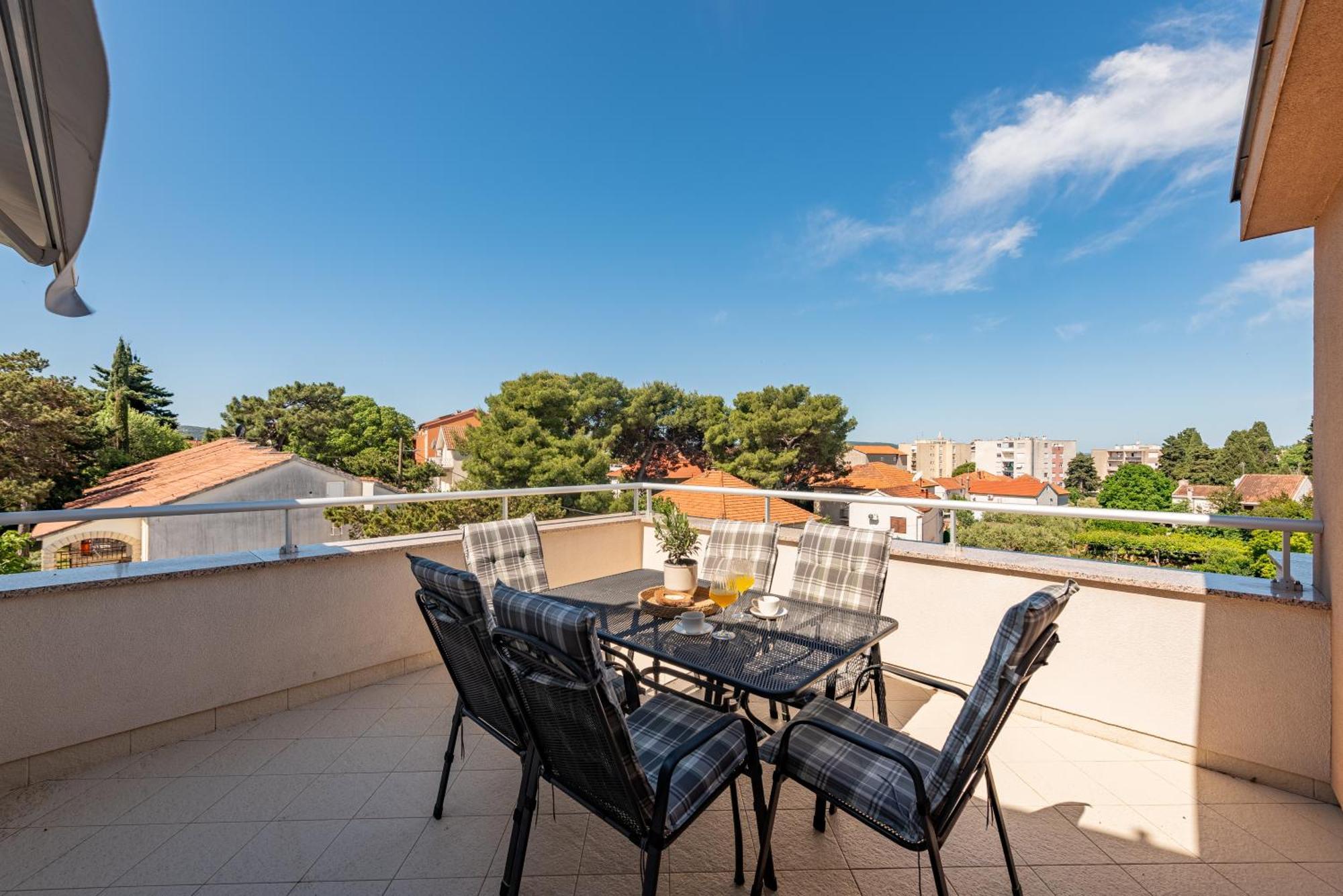 Apartments L&D Biograd Na Moru Eksteriør bilde
