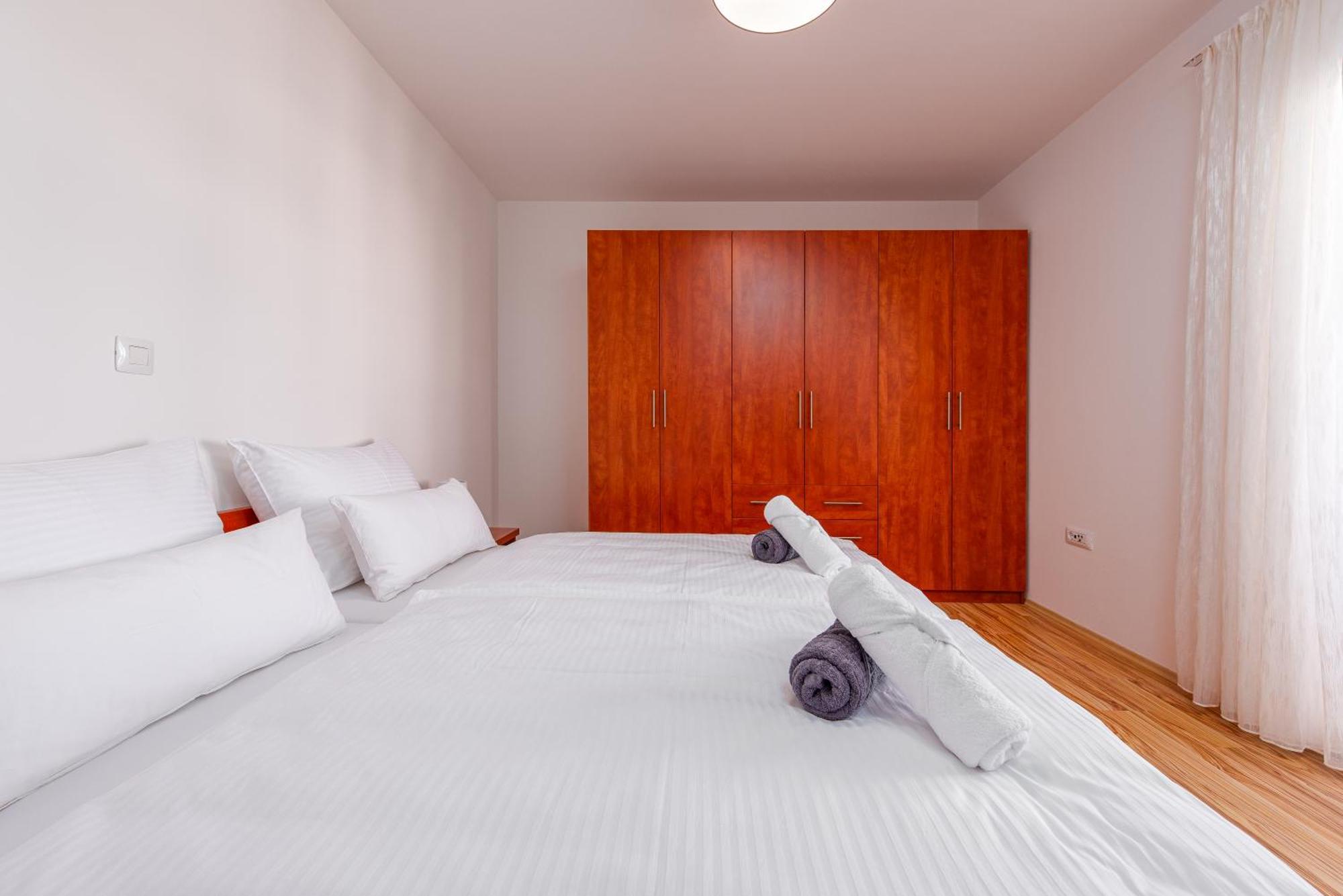 Apartments L&D Biograd Na Moru Eksteriør bilde