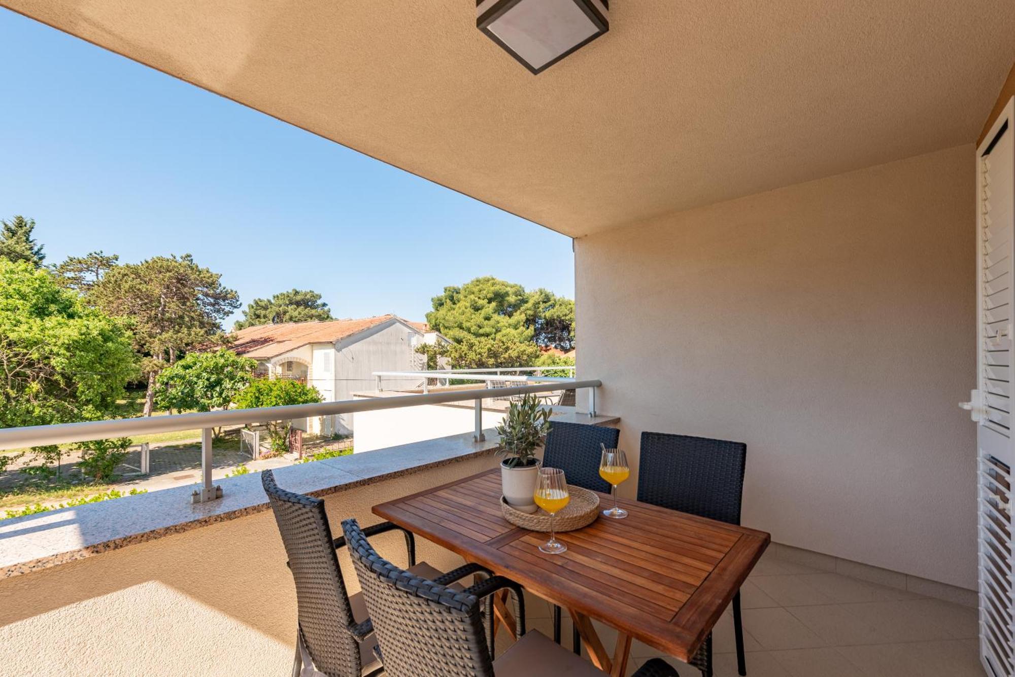Apartments L&D Biograd Na Moru Eksteriør bilde