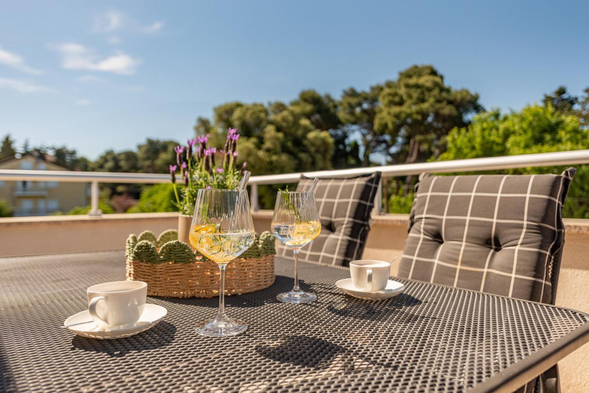 Apartments L&D Biograd Na Moru Eksteriør bilde